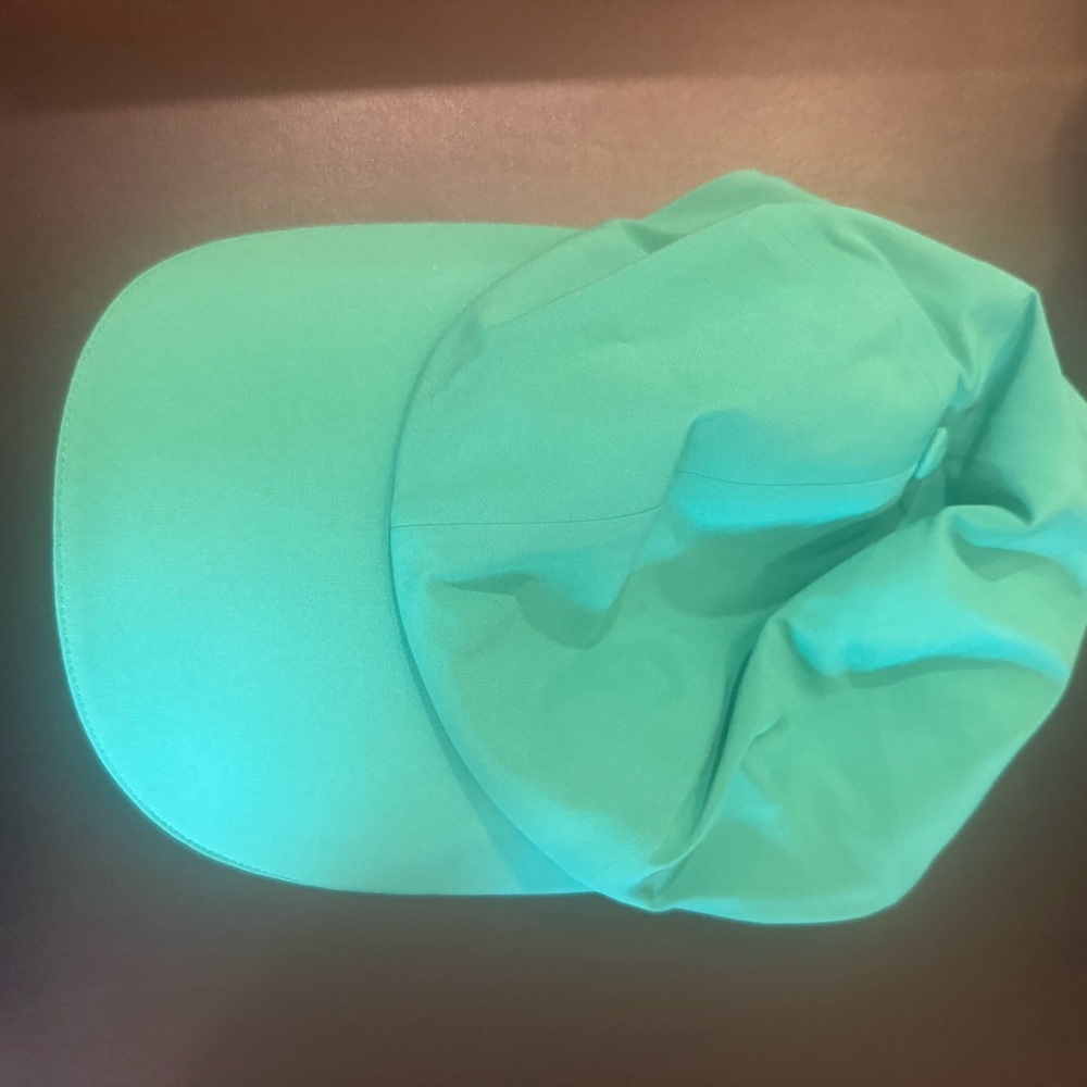 Lululemon Athletica Teal Cap one size. NWOT